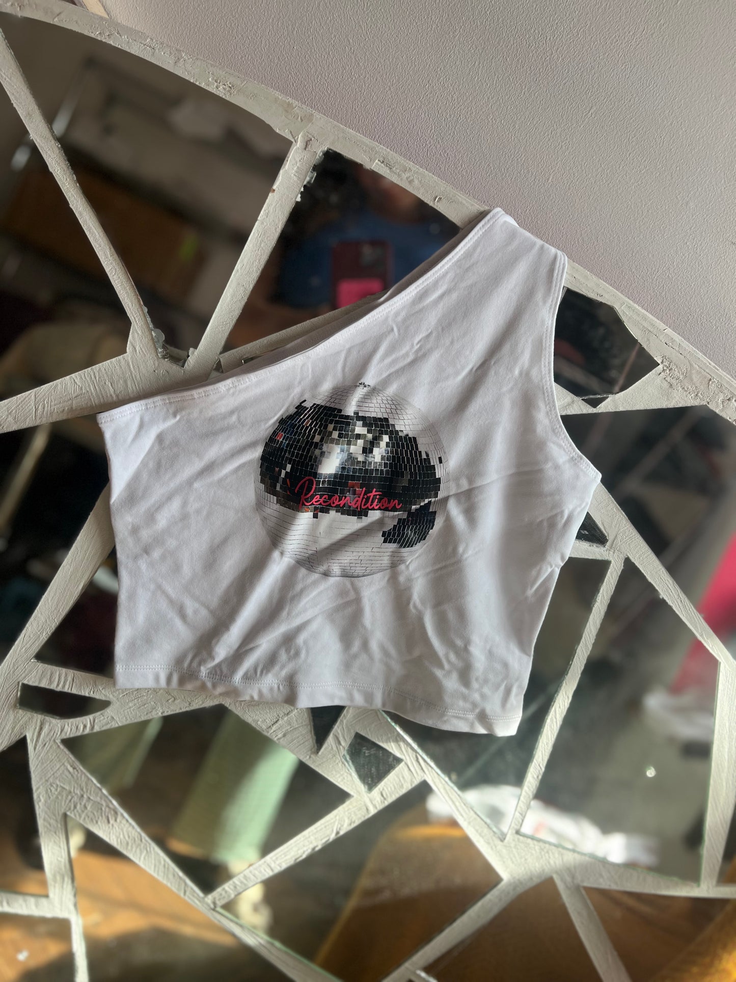 One shoulder disco tee